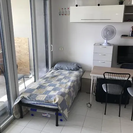 White Tower Flat Bisceglie M1 Guest house 3*