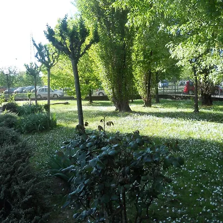 White Tower Flat Bisceglie M1 בית הארחה מילאנו